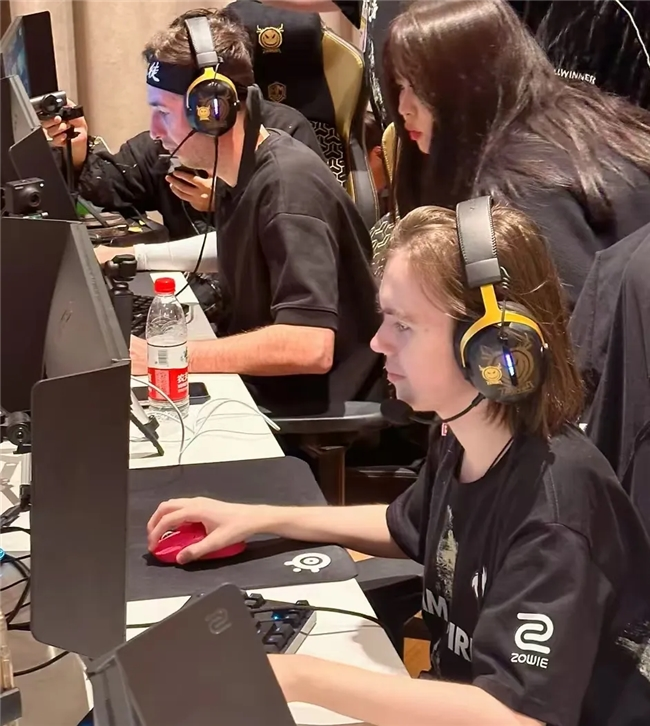 iG官宣：Puff、Snow、Southwind合约到期离队