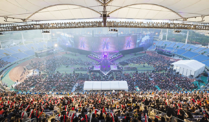 HLE官方公告：教练组和队员四人确诊新冠